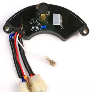 FESZÜLTSÉG SZABÁLYZÓ AVR 5-6kW 470uF 400V 3 FAZY FESZÜLTSÉG SZABÁLYZÓ AVR 5-6kW 470uF 400V 3 FAZY