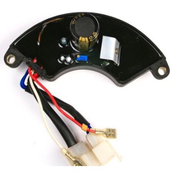 FESZÜLTSÉG SZABÁLYZÓ AVR 7kW 680uF 450V 3 FAZY FESZÜLTSÉG SZABÁLYZÓ AVR 7kW 680uF 450V 3 FAZY