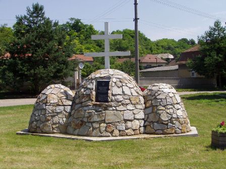 09. kisgyarmat cserkesz emlekmu