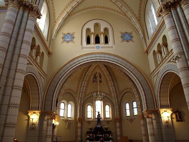 Romai Katolikus Templom Belso008.JPG