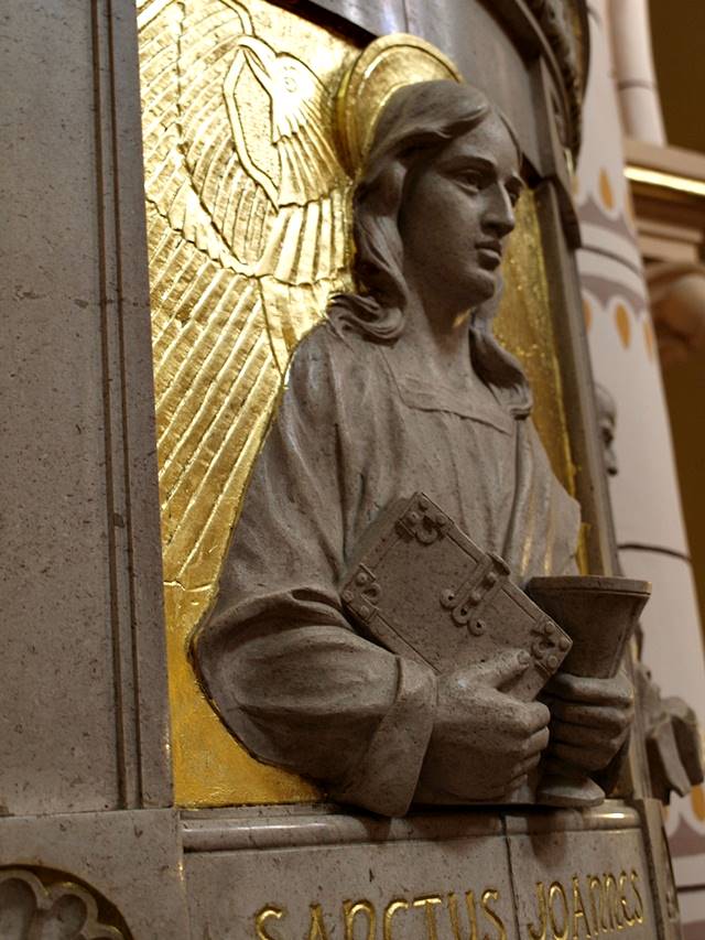 Romai Katolikus Templom Belso014.JPG