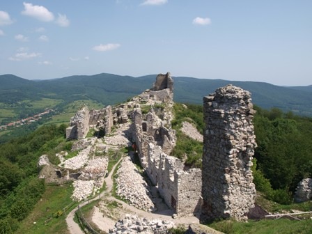 07. regeci var romjai