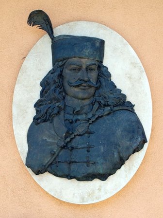 08. teglas rakoczi dombormu