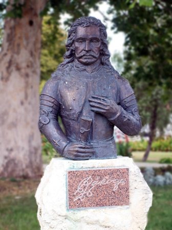 11. tapioszentmarton rakoczi szobor