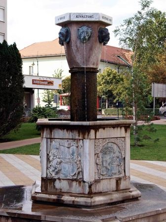 11. gyongyos ivokut rakoczi dombormuvel