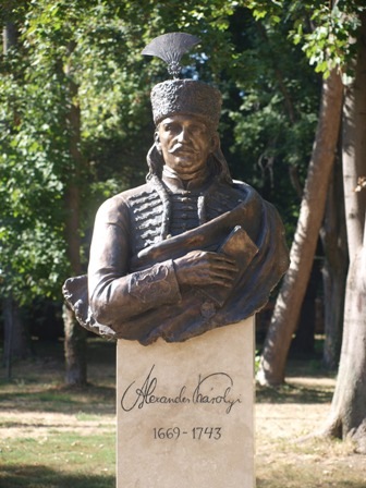 05. nagykaroly karolyi sandor szobor 02