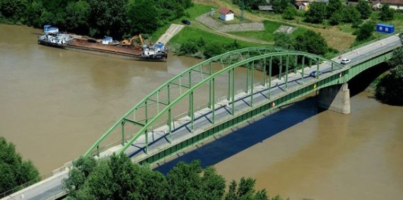 12. vasarosnameny hid