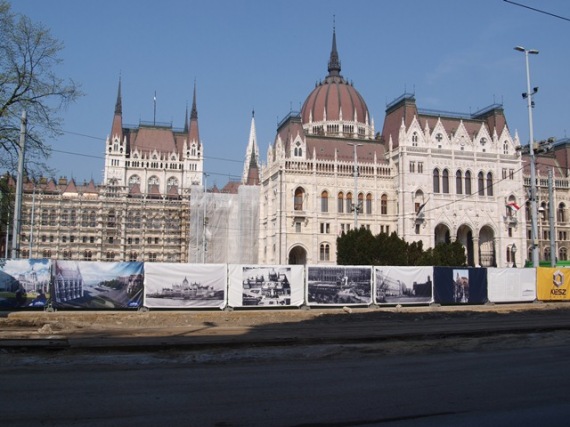 07. budapest kossuth ter 02