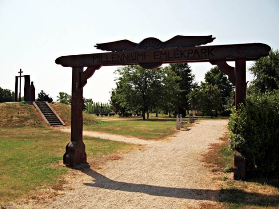 04. papa millenniumi park