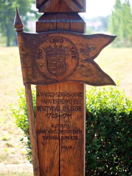 06. papa rakoczi emlekoszlop 02