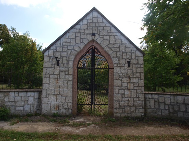 02. Berkesz Vay kastely fobejarat