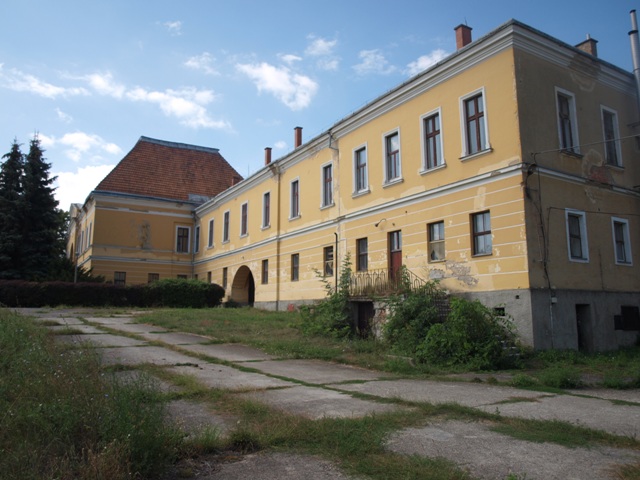 12. Berkesz vay kastely hatulrol