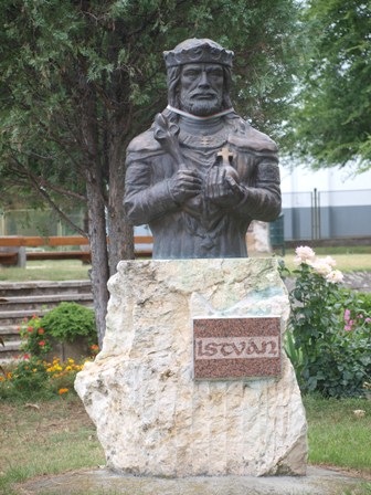 07. tapioszentmarton sebestyen benedek istvan kiraly szobra