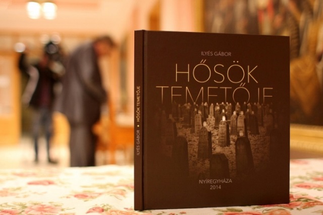 23. nyiregyhaza hosok temetoje kotetbemutato 01