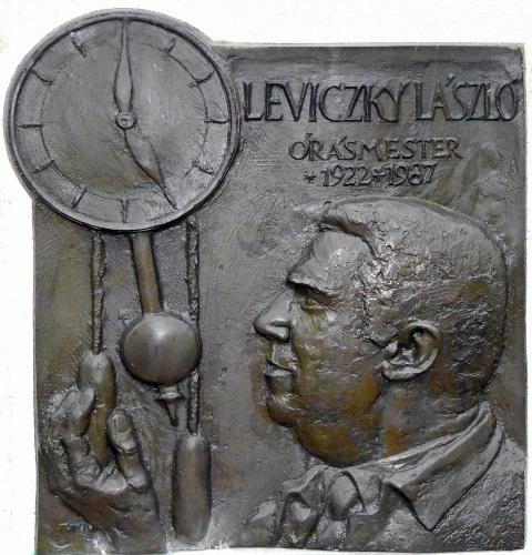 Leviczky László síremléke Leviczky 05