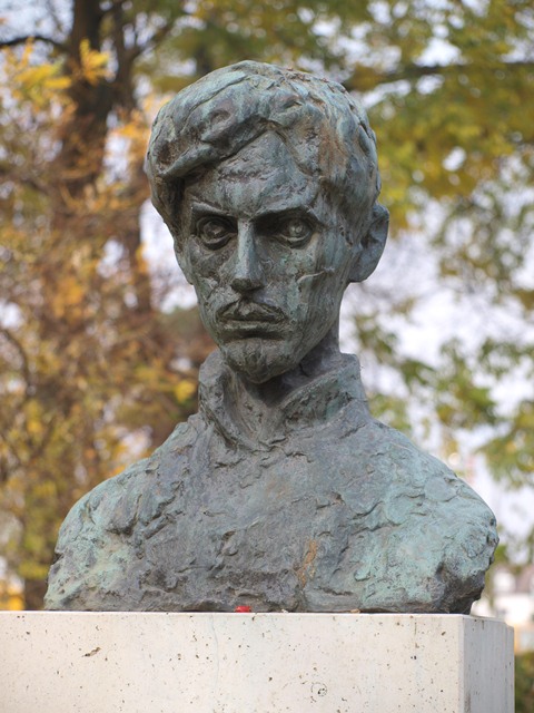 Nyiregyhaza Vigh Tanas Petofi szobor 02