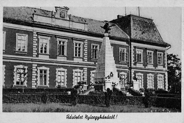 Nyiregyhaza Huszar laktanya 07