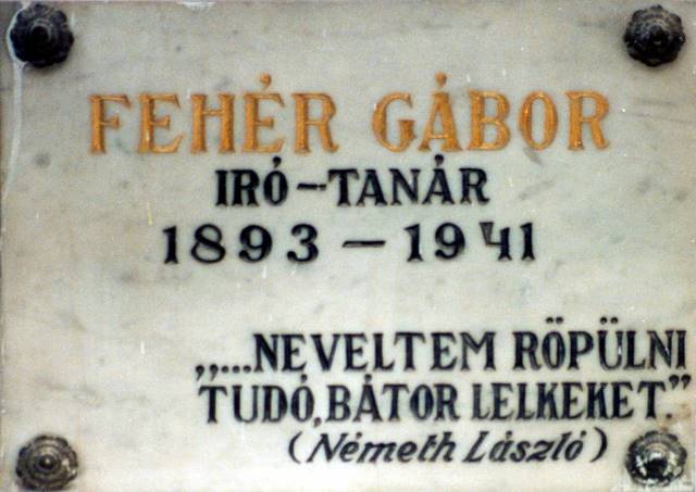 nyiregyhaza feher gabor emlektabla 02
